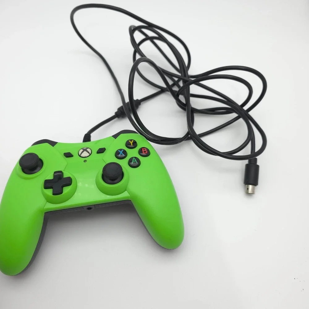 PowerA Wired Controller Xbox One Electric Green Plastic Textured Grip Retro